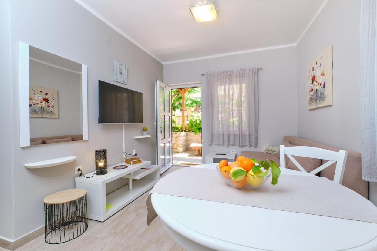 Apartments Enna 木洛希尼 外观 照片