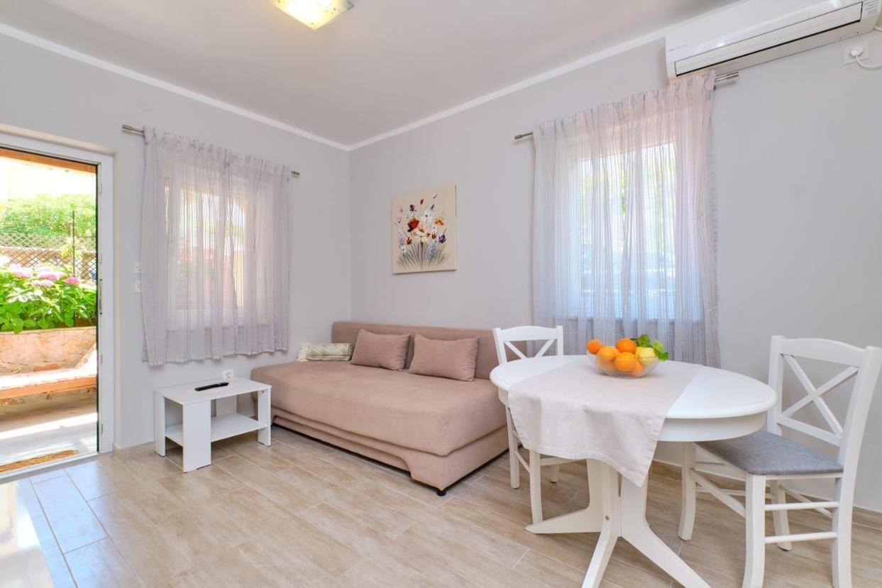 Apartments Enna 木洛希尼 外观 照片
