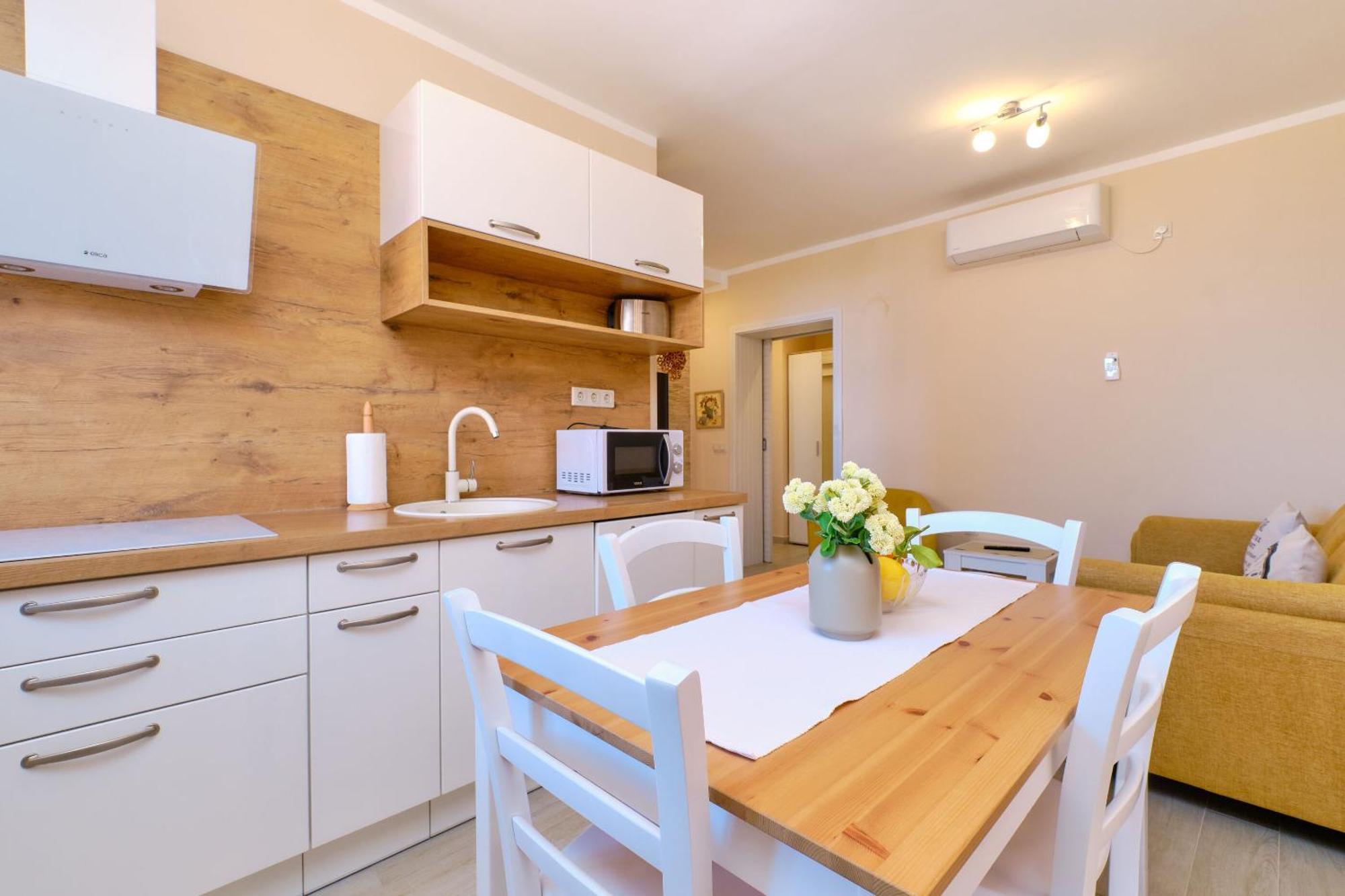 Apartments Enna 木洛希尼 外观 照片